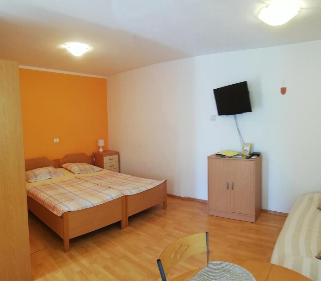 Apartma Brnistra Ginestra 코페르 외부 사진